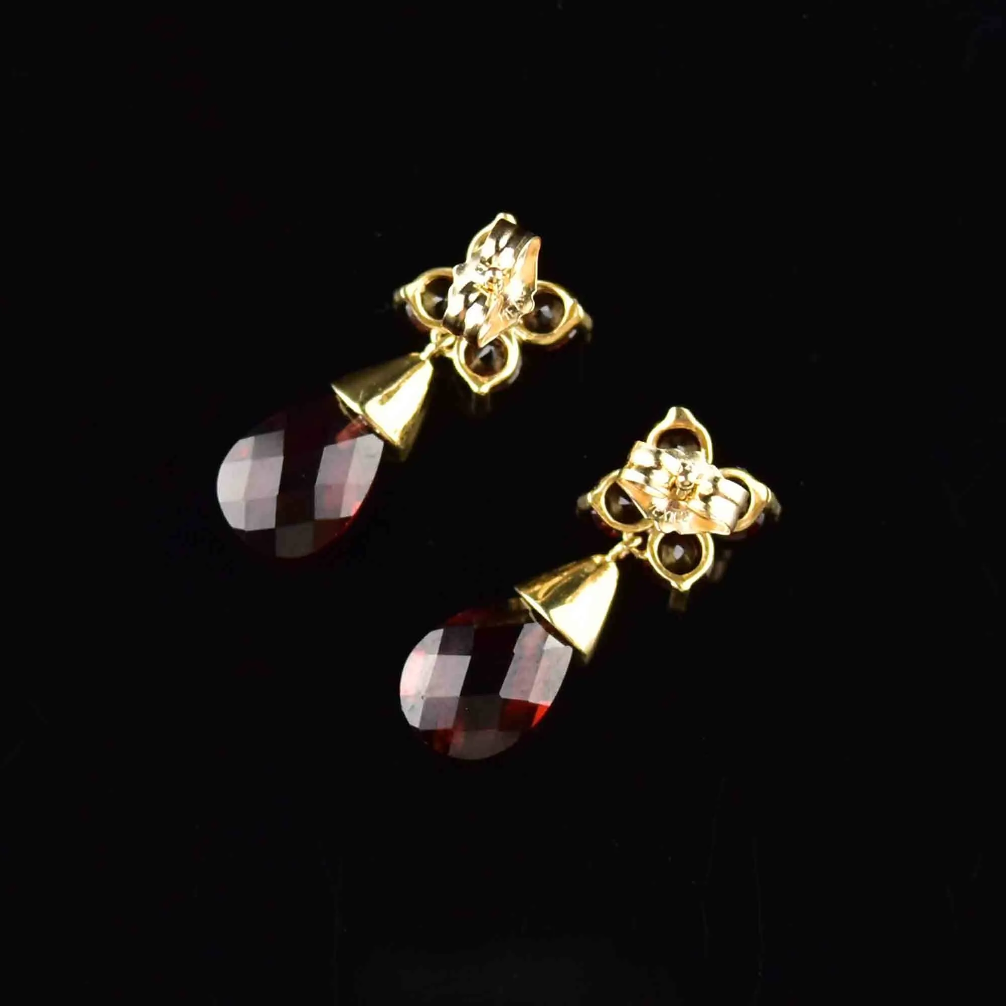 14K Gold Garnet Floral Cluster Drop Earrings