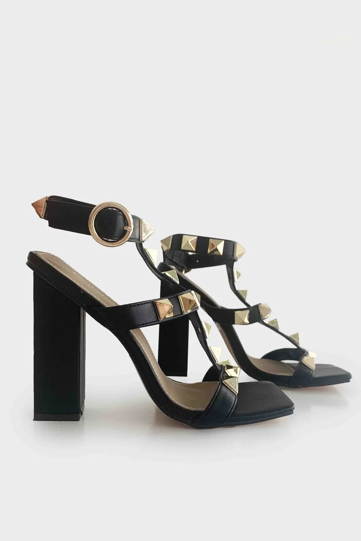 All Eyes On You Rockstud Heels Sandals