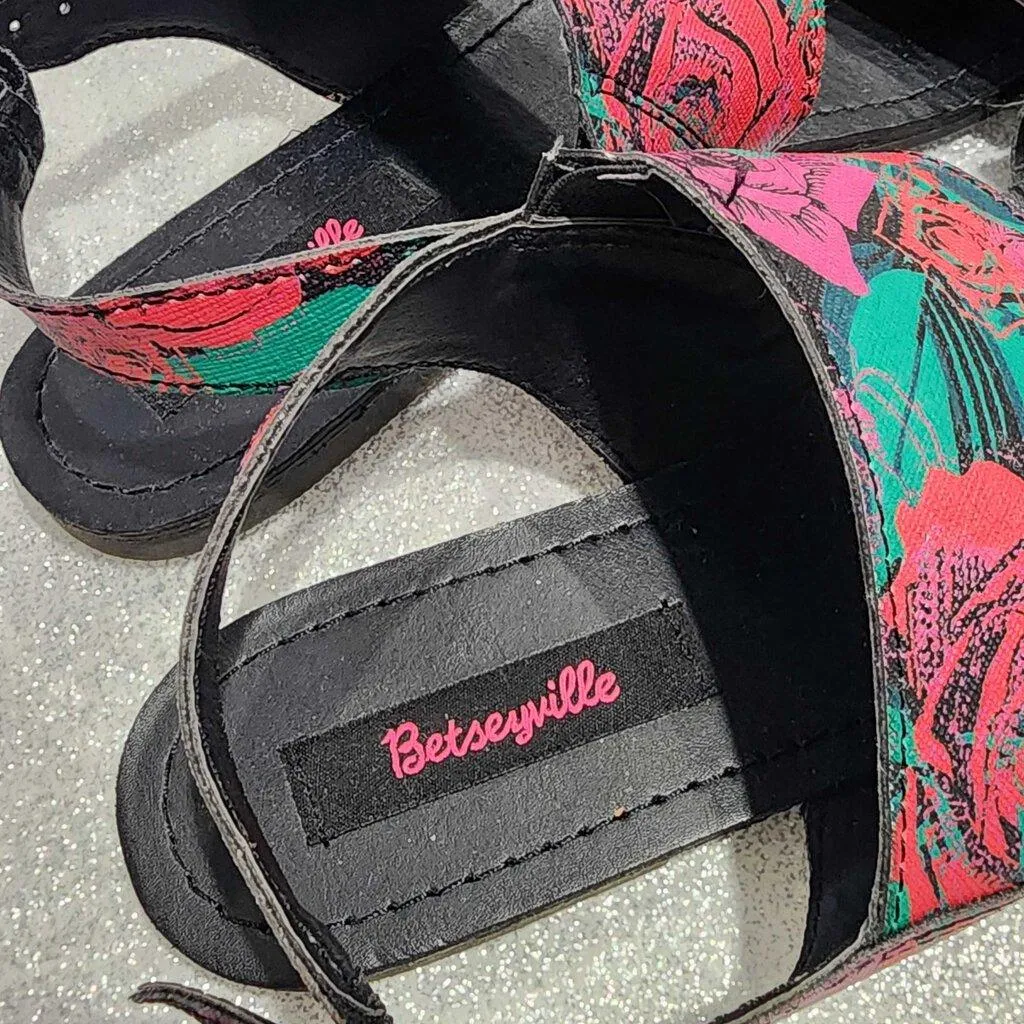 Betseyville SANDALS 7.0