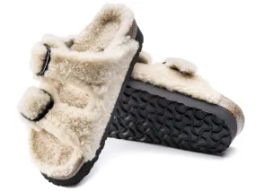 Birkenstock: Arizona Platform Big Buckle in Teddy Eggshell Shearling