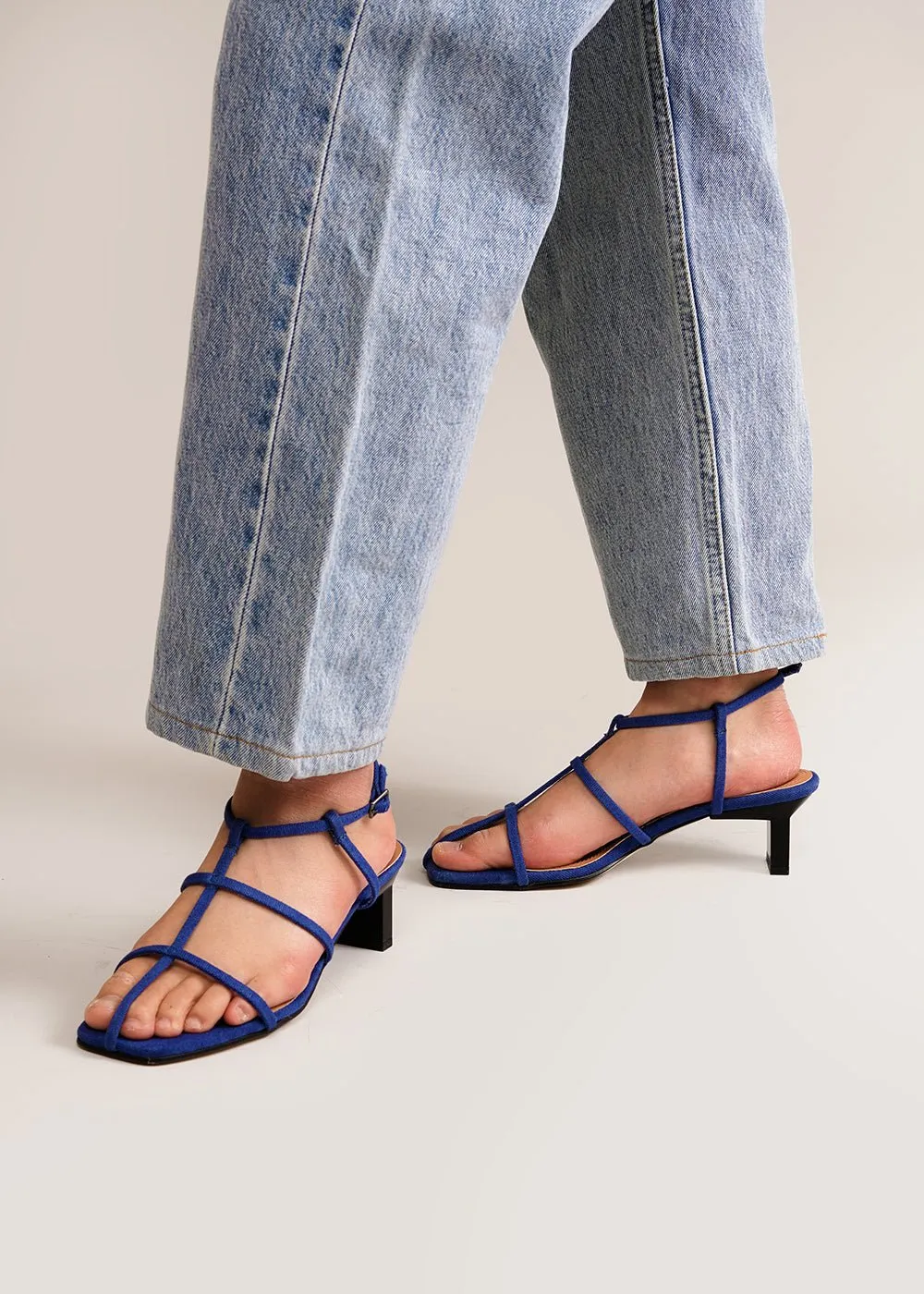 Blau Gene Sandals