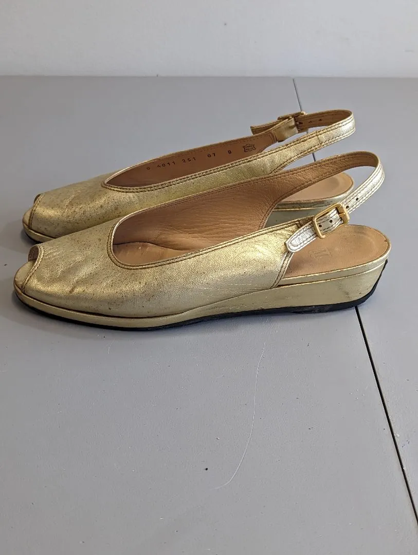 Bruno Magli Gold Sandals (7)