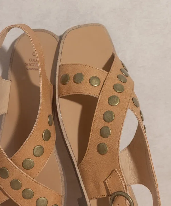 CROSSLUCK STUDDED SANDALS [ONLINE EXCLUSIVE]