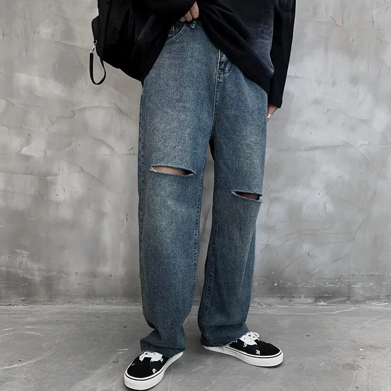 DISTRESSED KNEE-VENTS STRAIGHT LEG JEANS