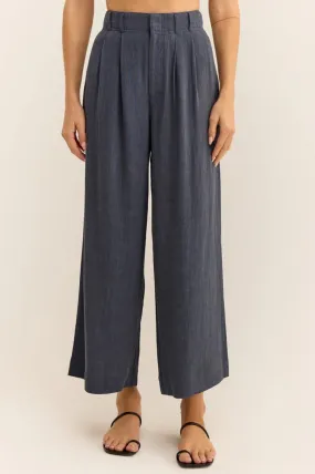 Farah Pant