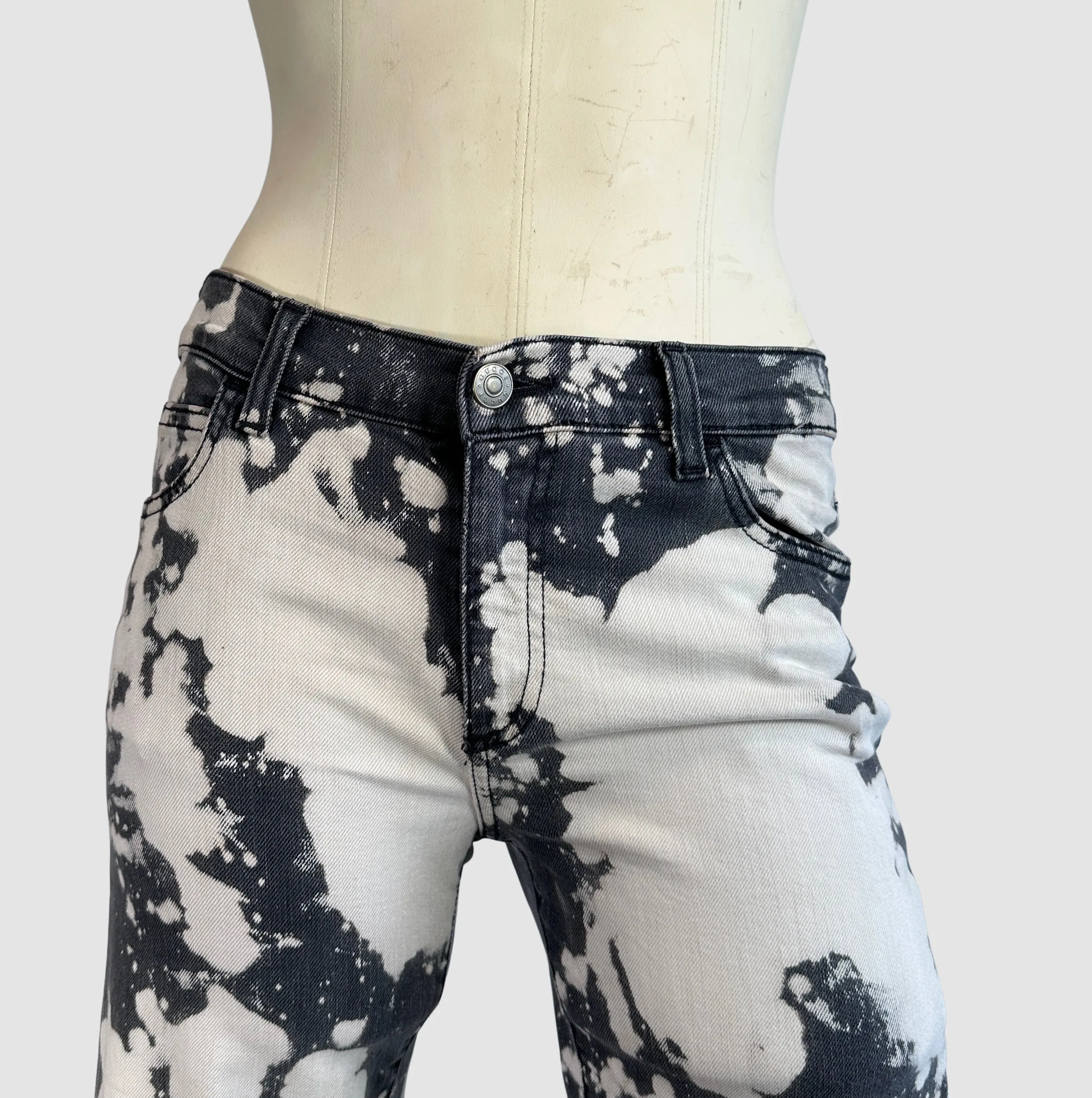 GUCCI Bleach Splattered Skinny Jeans with Rose Patch  Small