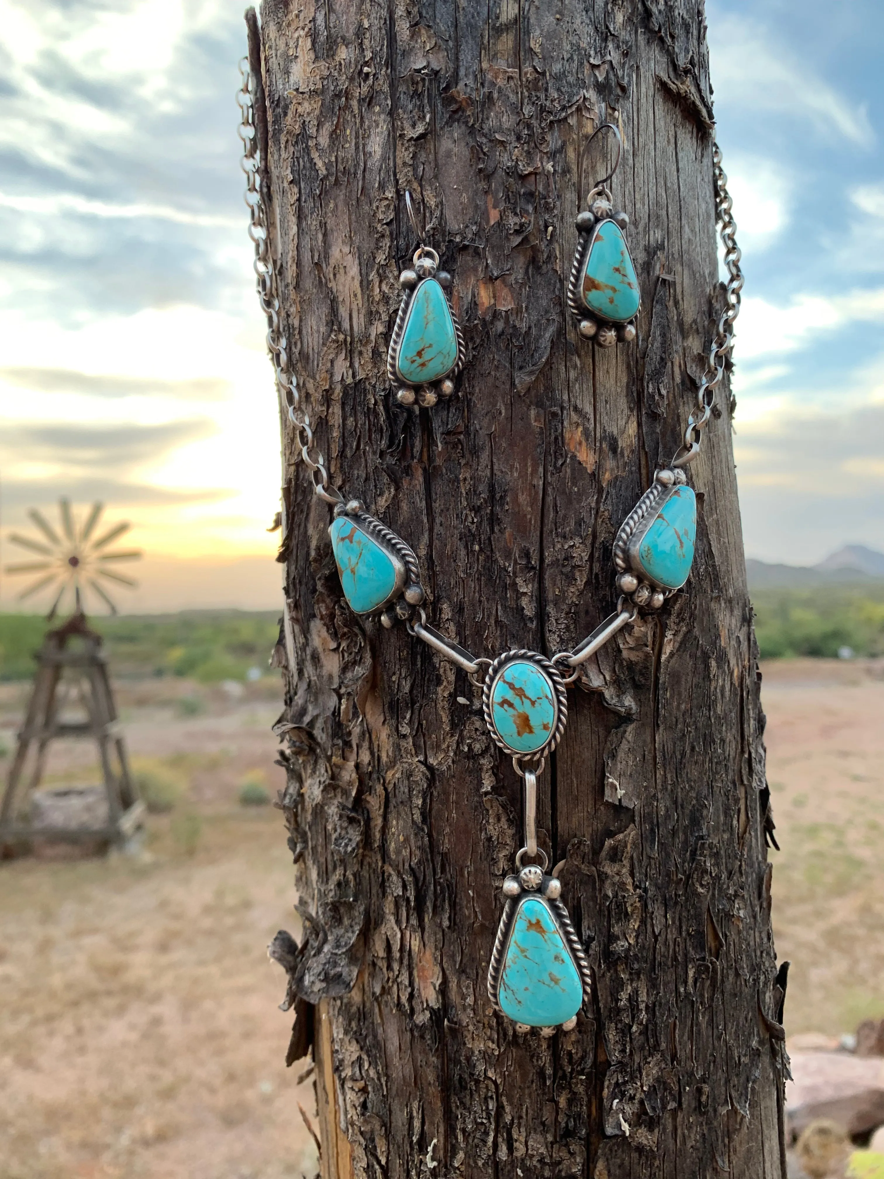 Kingman Turquoise Lariat necklace & earring  set