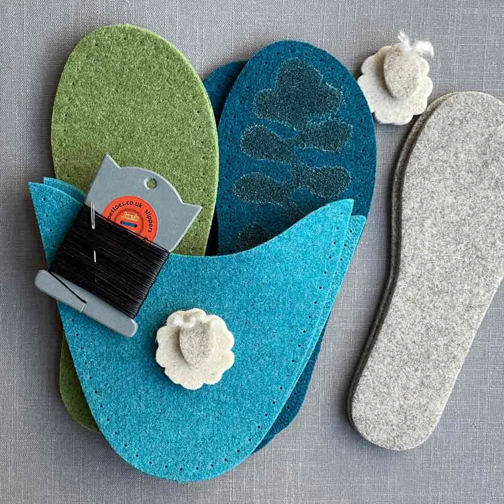 Sheepy Felt Slipper Kit