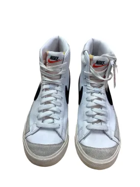 Shoes Sneakers By Nike  Size: 9