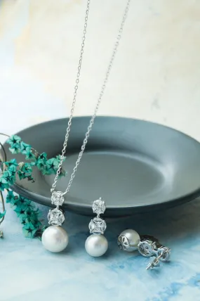 Stylish Pearly Cluster Sterling Silver Necklace Set