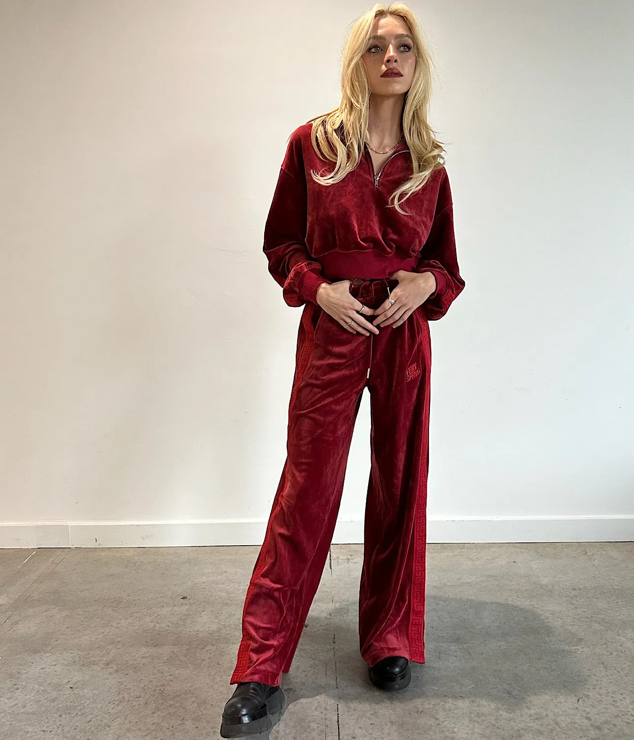 VELOUR WIDE LEG PANT- RED